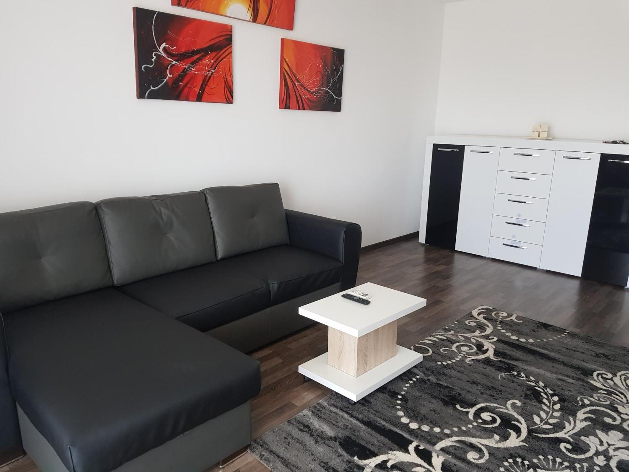 Ferienwohnung Urban Retreat Luxury Hideaway Oradea Exterior foto