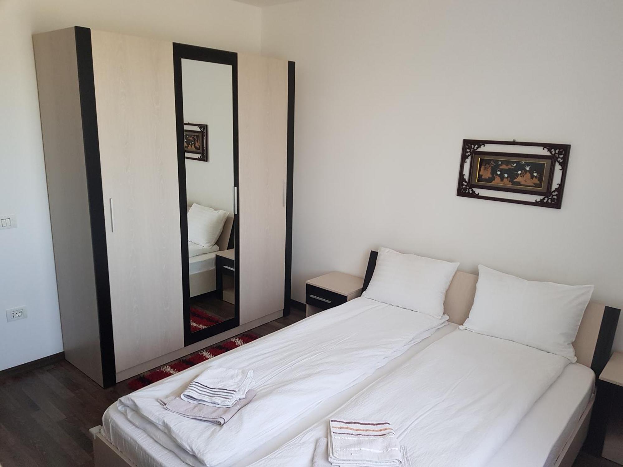 Ferienwohnung Urban Retreat Luxury Hideaway Oradea Exterior foto